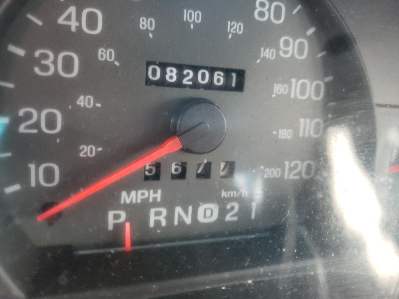 Photo 8 from auction – 2001 MERCURY GRAND MARQ with VIN 2MEFM75WX1X712232