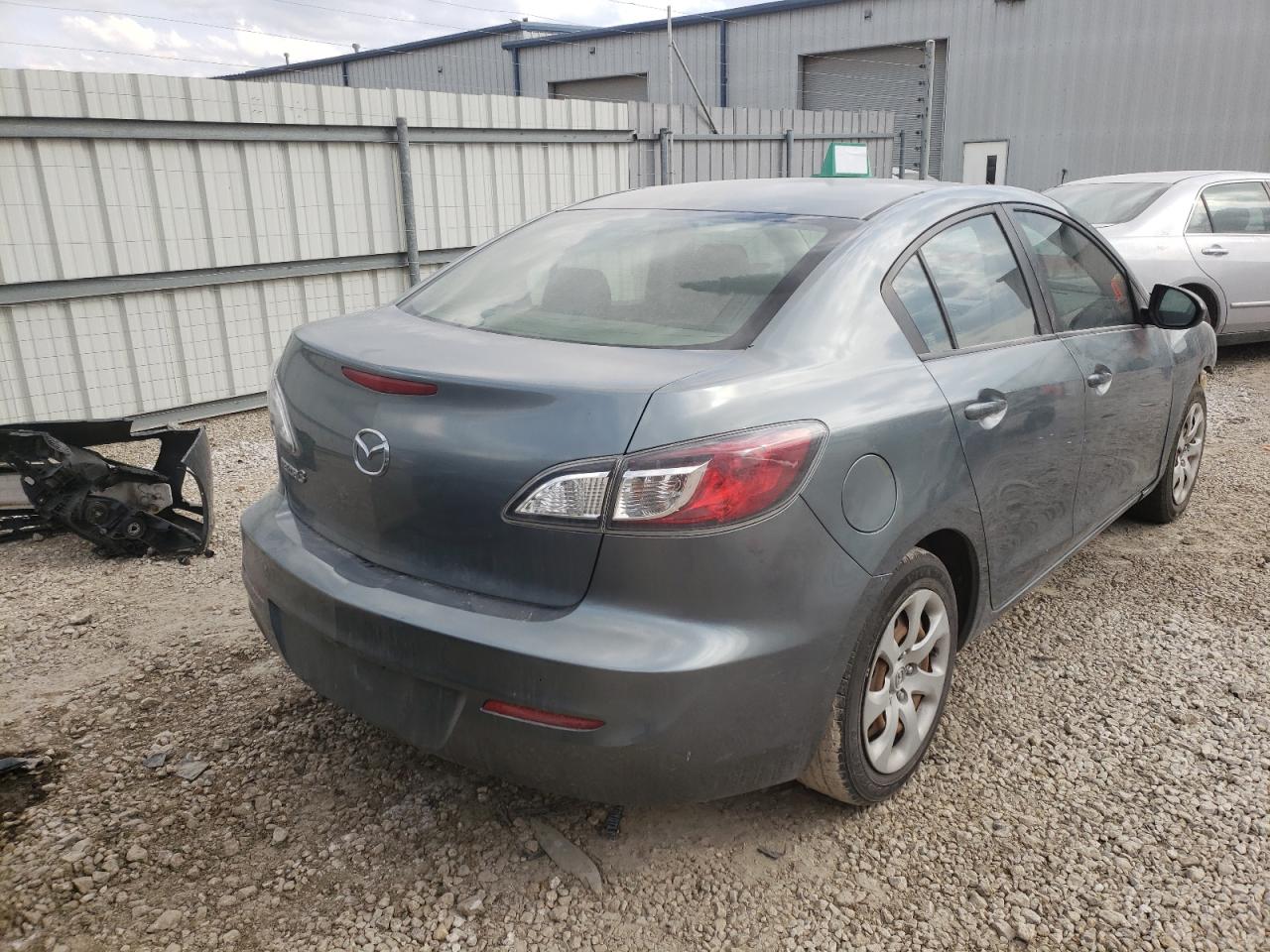 Photo 4 from auction – 2012 MAZDA 3 I with VIN JM1BL1UF2C1575705