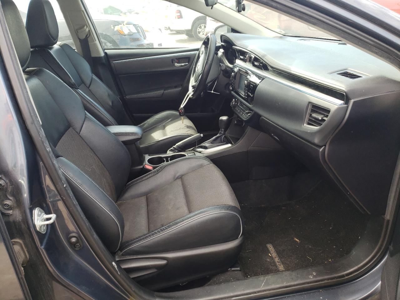 Photo 5 from auction – 2014 TOYOTA COROLLA L with VIN 5YFBURHE3EP033668