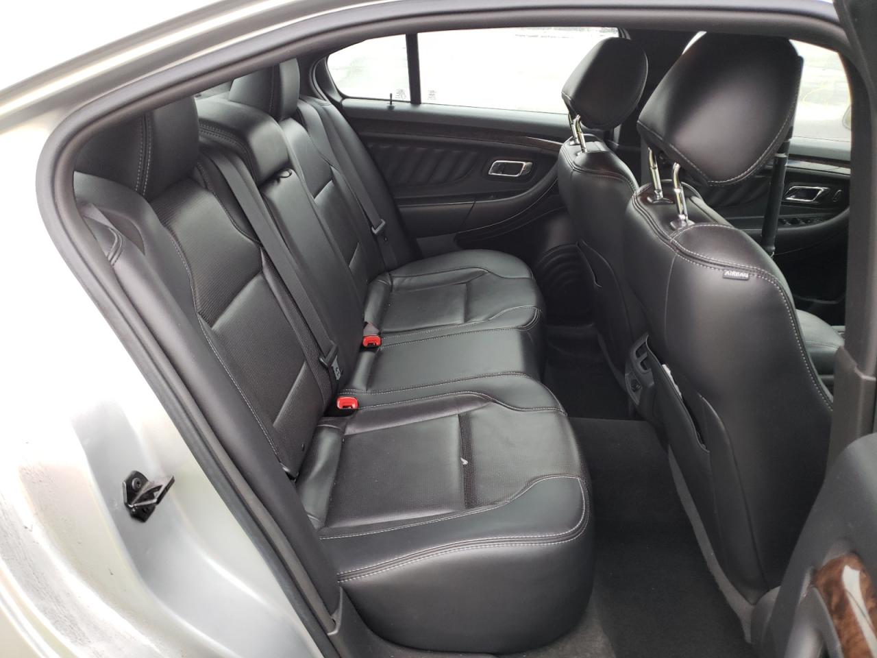 Photo 6 from auction – 2013 FORD TAURUS LIM with VIN 1FAHP2F82DG118965
