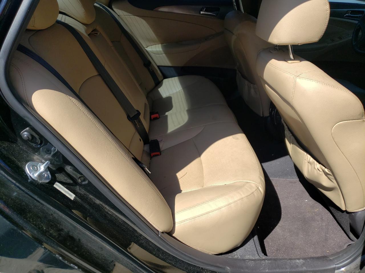 Photo 6 from auction – 2012 HYUNDAI SONATA HYB with VIN KMHEC4A44CA055082