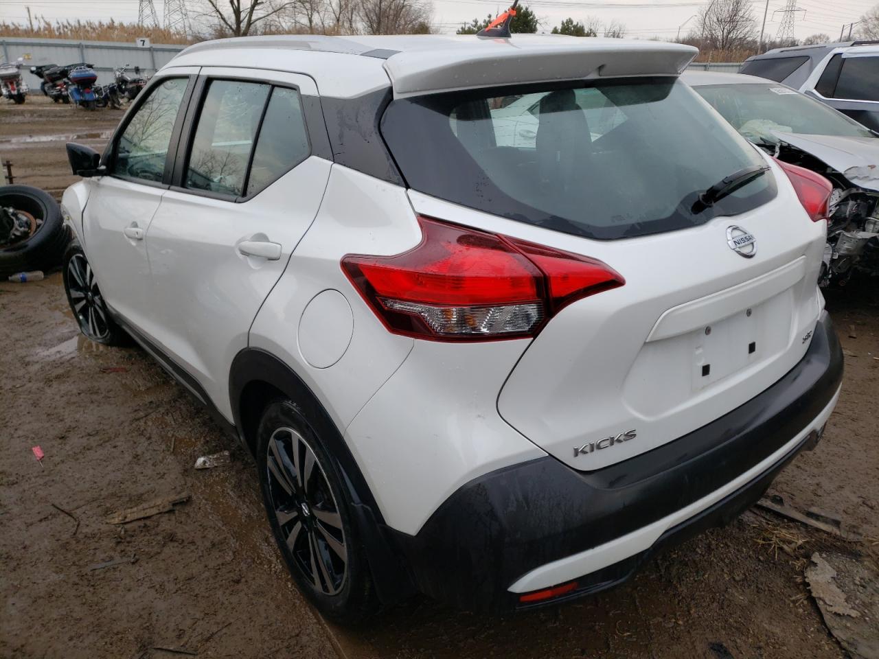 Photo 3 from auction – 2019 NISSAN KICKS S with VIN 3N1CP5CU3KL545266