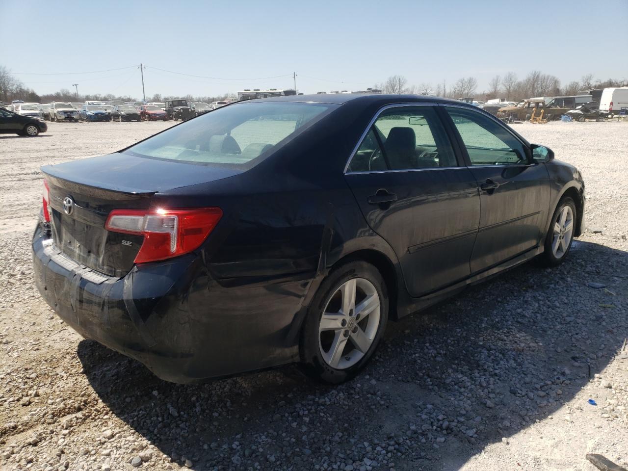 Photo 4 from auction – 2013 TOYOTA CAMRY L with VIN 4T1BF1FK6DU664447