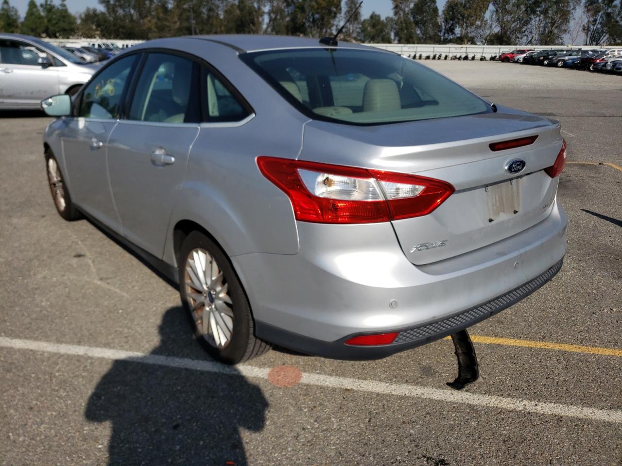 صورة رقم 3 من المزاد - 2012 FORD FOCUS SEL مع VIN 1FAHP3H23CL386332