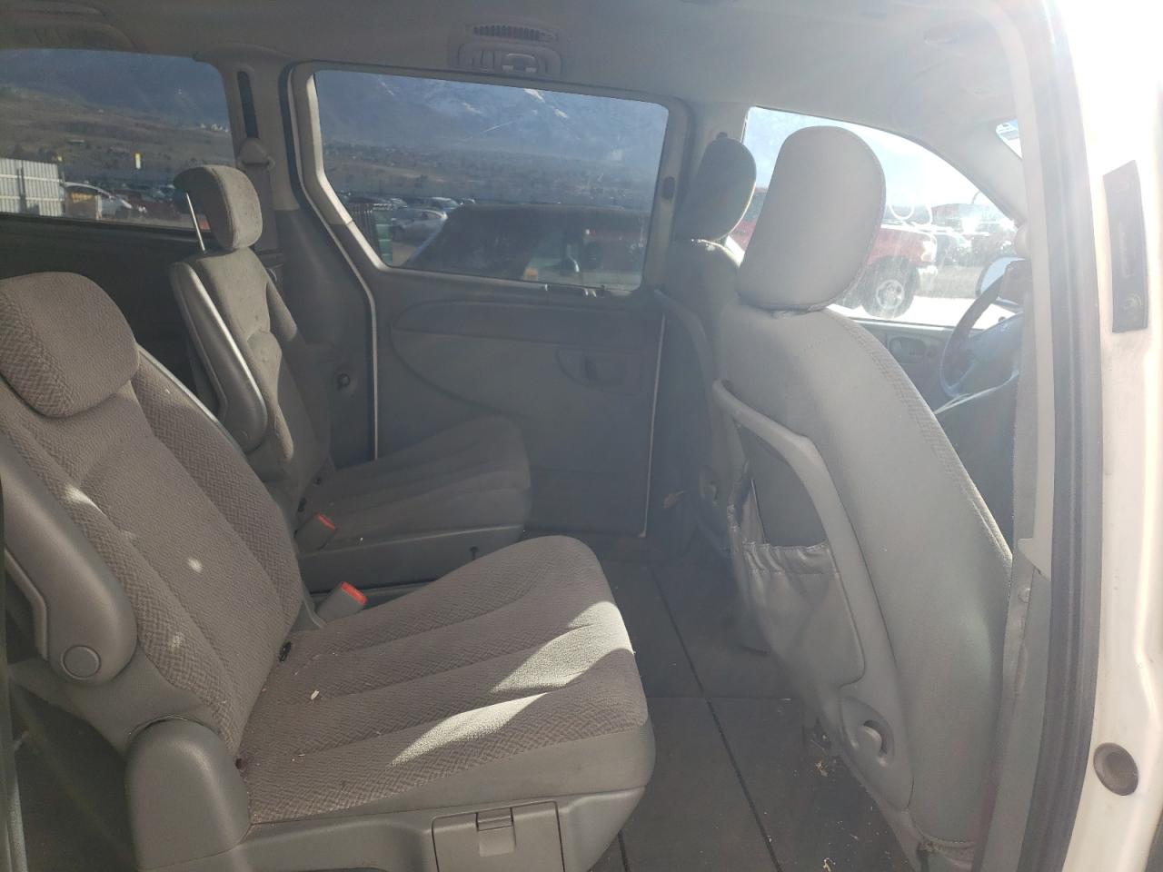 Photo 6 from auction – 2007 DODGE GRAND CARA with VIN 2D4GP44L57R119767