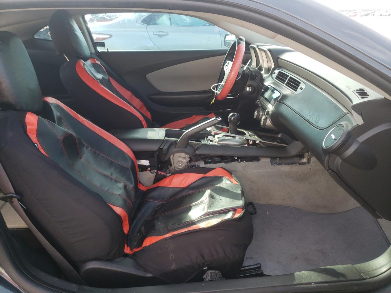 Photo 5 from auction – 2015 CHEVROLET CAMARO LS with VIN 2G1FB1E36F9257765