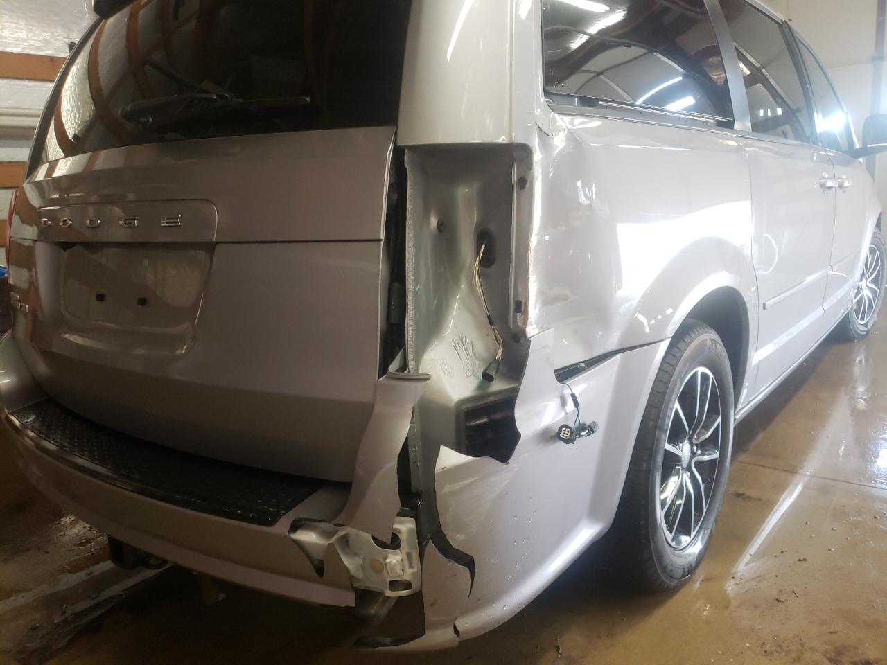 صورة رقم 9 من المزاد - 2014 DODGE GRAND CARA مع VIN 2C4RDGCG3ER142109
