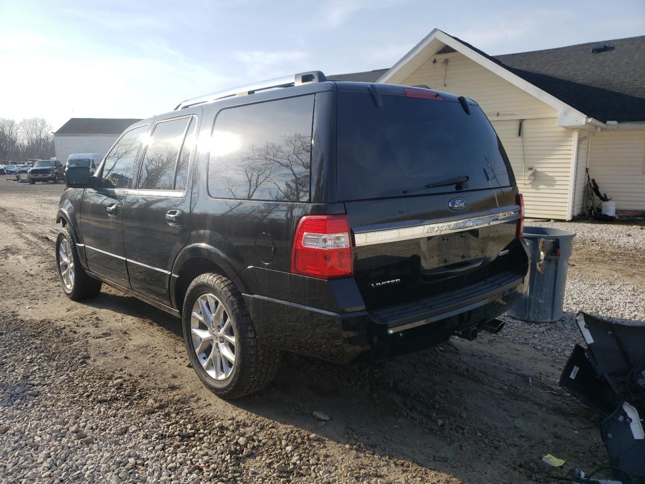 Photo 3 from auction – 2017 FORD EXPEDITION with VIN 1FMJU2AT3HEA67926
