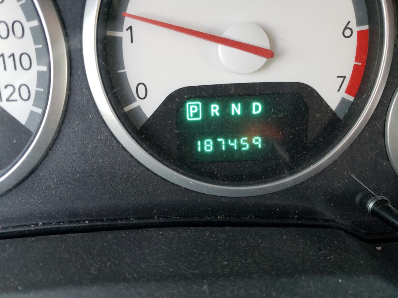 Photo 8 from auction – 2010 DODGE GRAND CARA with VIN 2D4RN5DX7AR220873