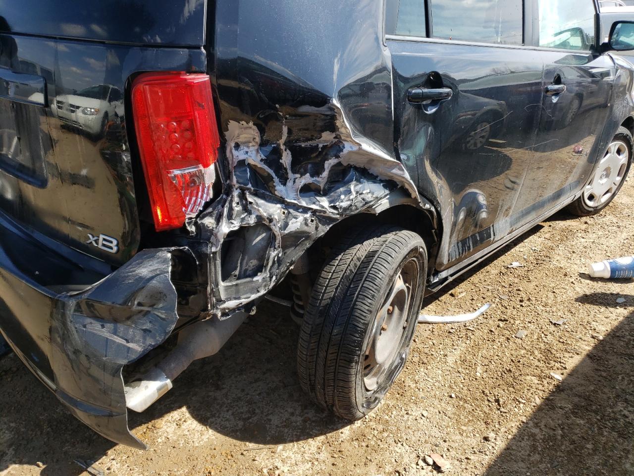 Photo 9 from auction – 2008 SCION XB with VIN JTLKE50E281015905
