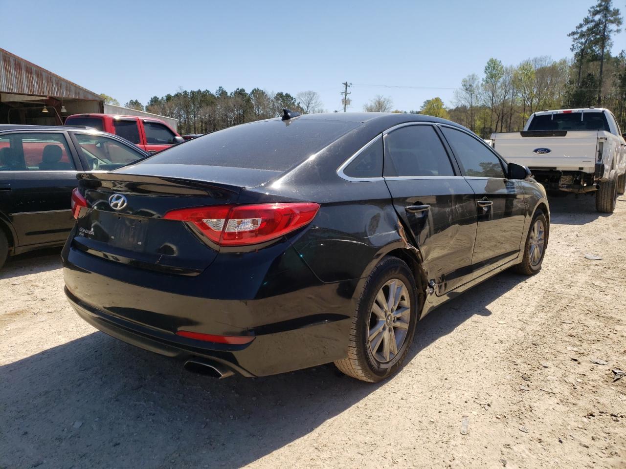 Photo 4 from auction – 2016 HYUNDAI SONATA SE with VIN 5NPE24AF2GH337180