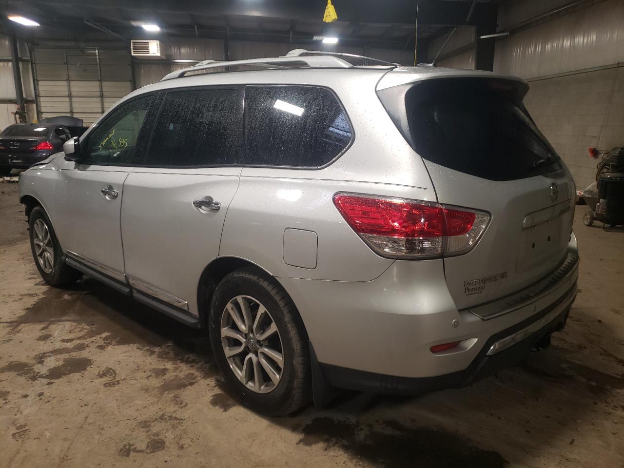 Photo 3 from auction – 2014 NISSAN PATHFINDER with VIN 5N1AR2MM2EC685056