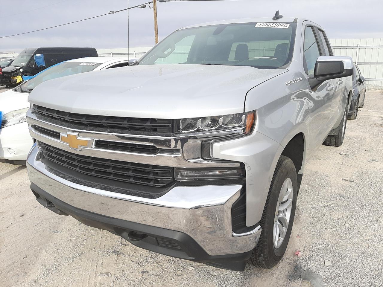 Photo 2 from auction – 2020 CHEVROLET SILVERADO with VIN 1GCRYDEDXLZ156730