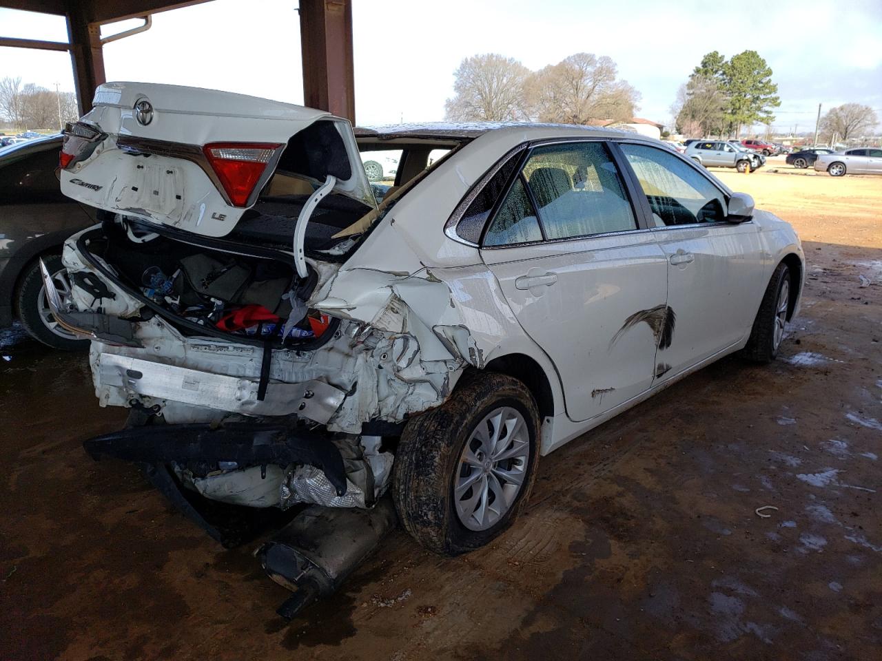Photo 4 from auction – 2015 TOYOTA CAMRY LE with VIN 4T4BF1FKXFR501440