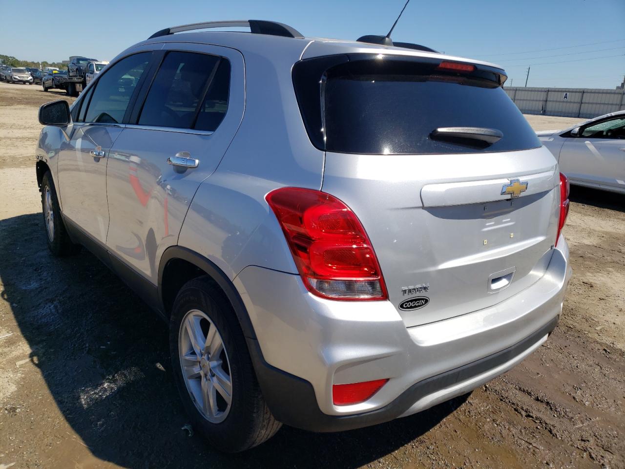 Photo 3 from auction – 2017 CHEVROLET TRAX 1LT with VIN KL7CJLSB7HB184568
