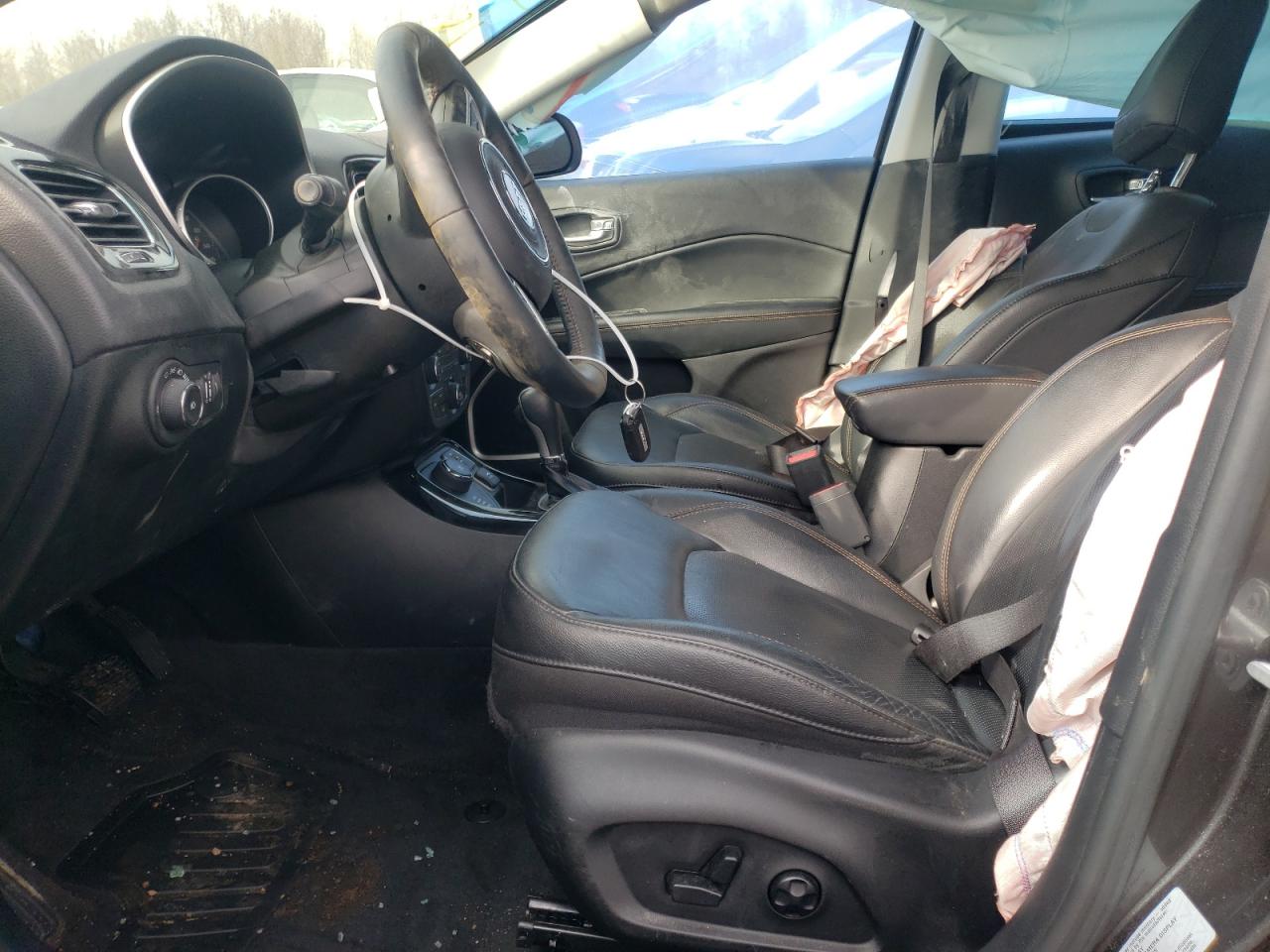 Photo 5 from auction – 2018 JEEP COMPASS LI with VIN 3C4NJDCB9JT146702