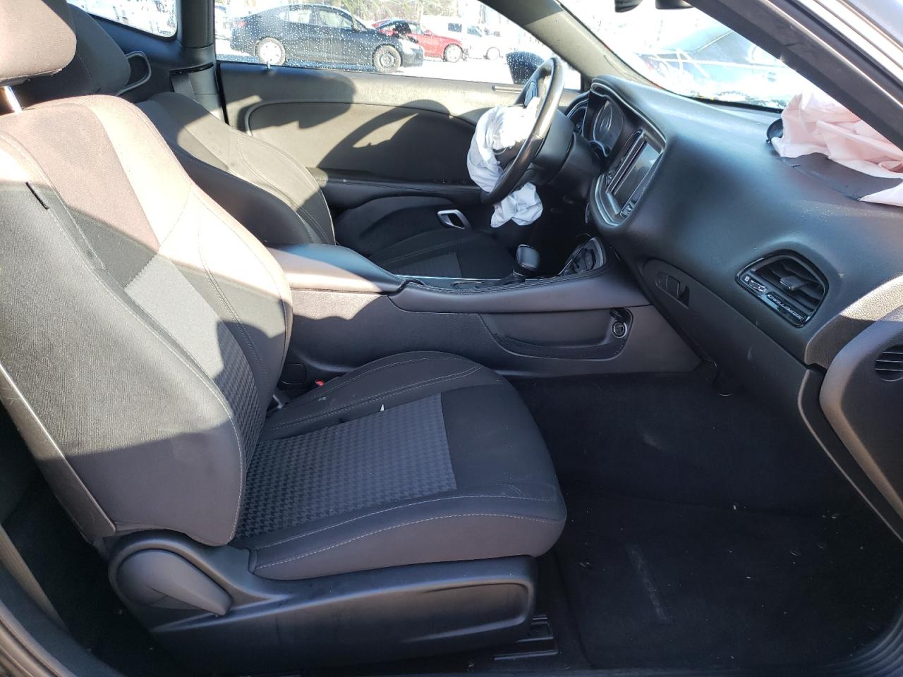 Photo 5 from auction – 2016 DODGE CHALLENGER with VIN 2C3CDZAG0GH108081