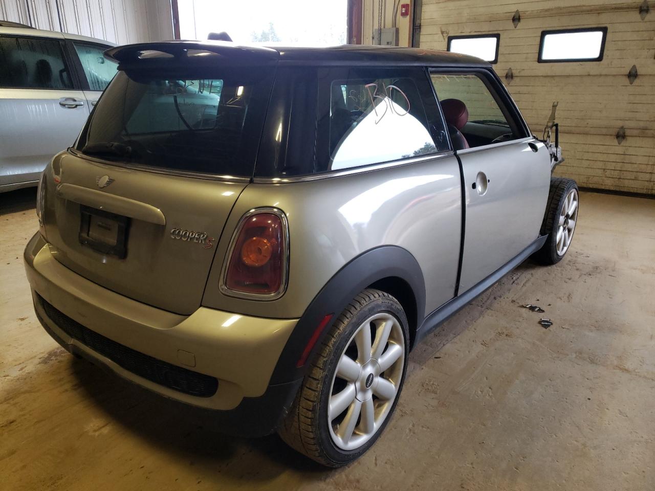 Photo 4 from auction – 2008 MINI COOPER S with VIN WMWMF73528TV33152