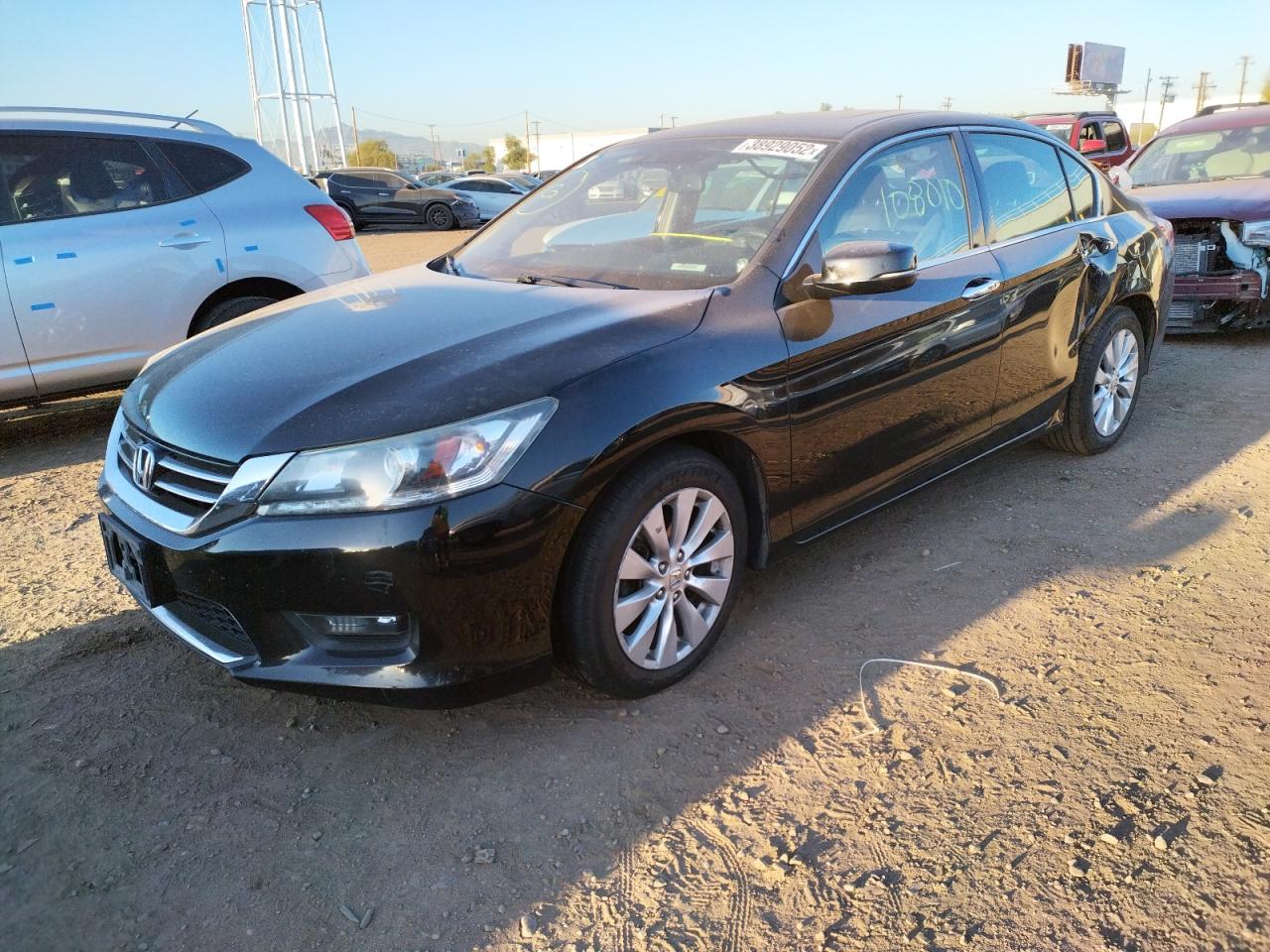 Photo 2 from auction – 2014 HONDA ACCORD EXL with VIN 1HGCR3F85EA011371