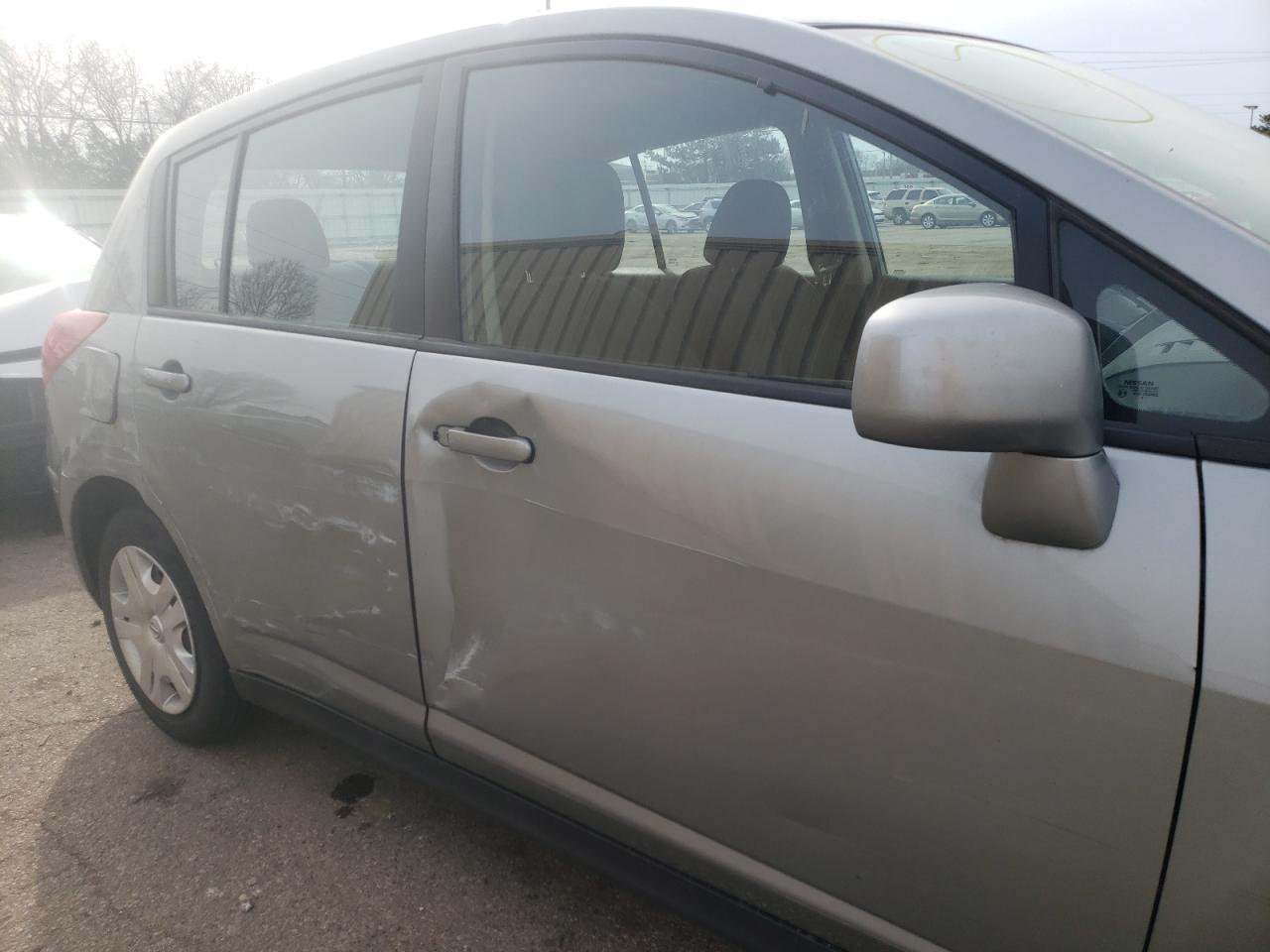 Photo 9 from auction – 2011 NISSAN VERSA S with VIN 3N1BC1CP4BL465033