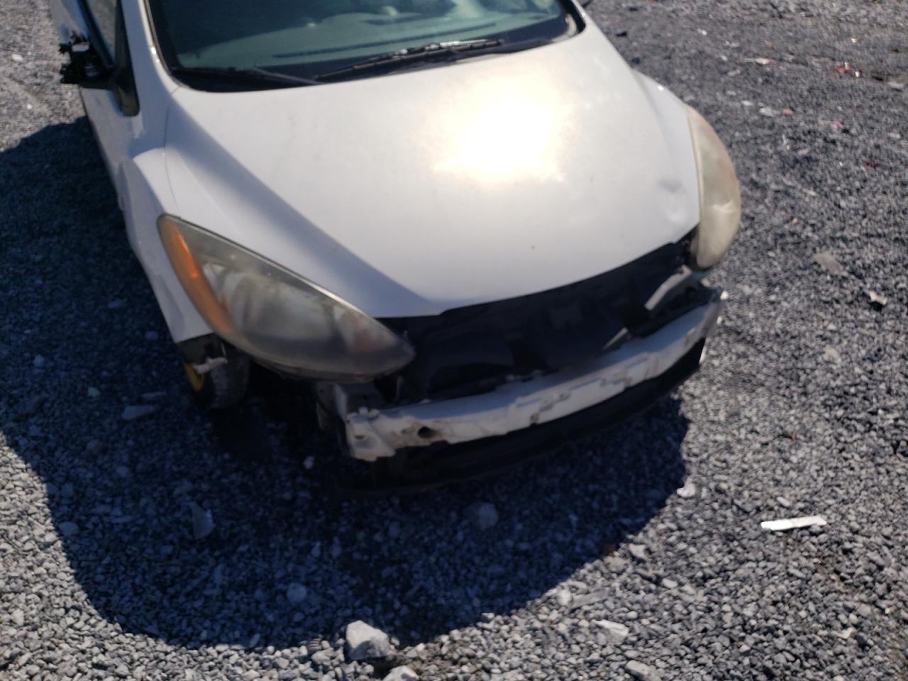 Photo 9 from auction – 2012 MAZDA MAZDA2 with VIN JM1DE1LY8C0137248