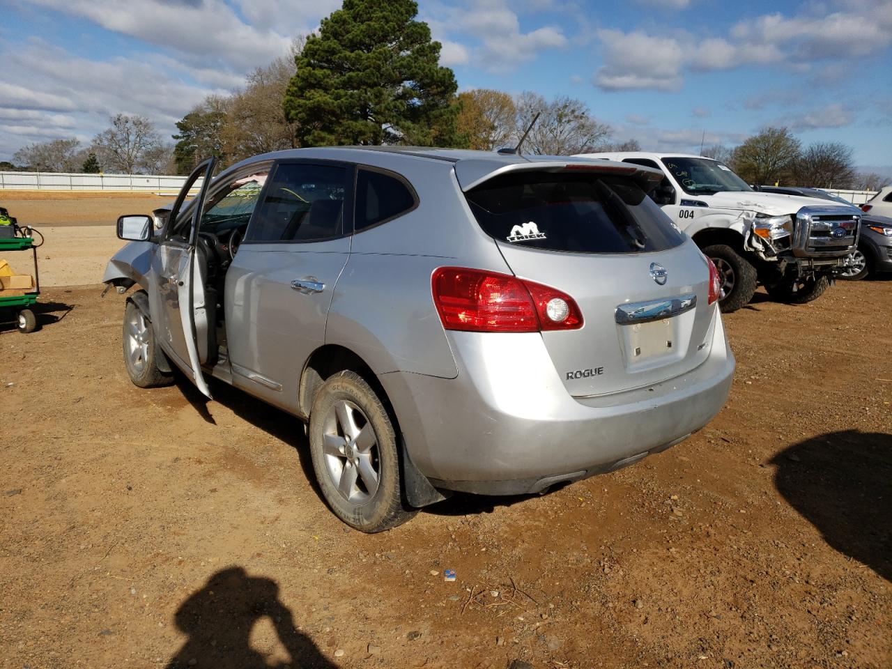 Photo 3 from auction – 2013 NISSAN ROGUE S with VIN JN8AS5MT7DW501071
