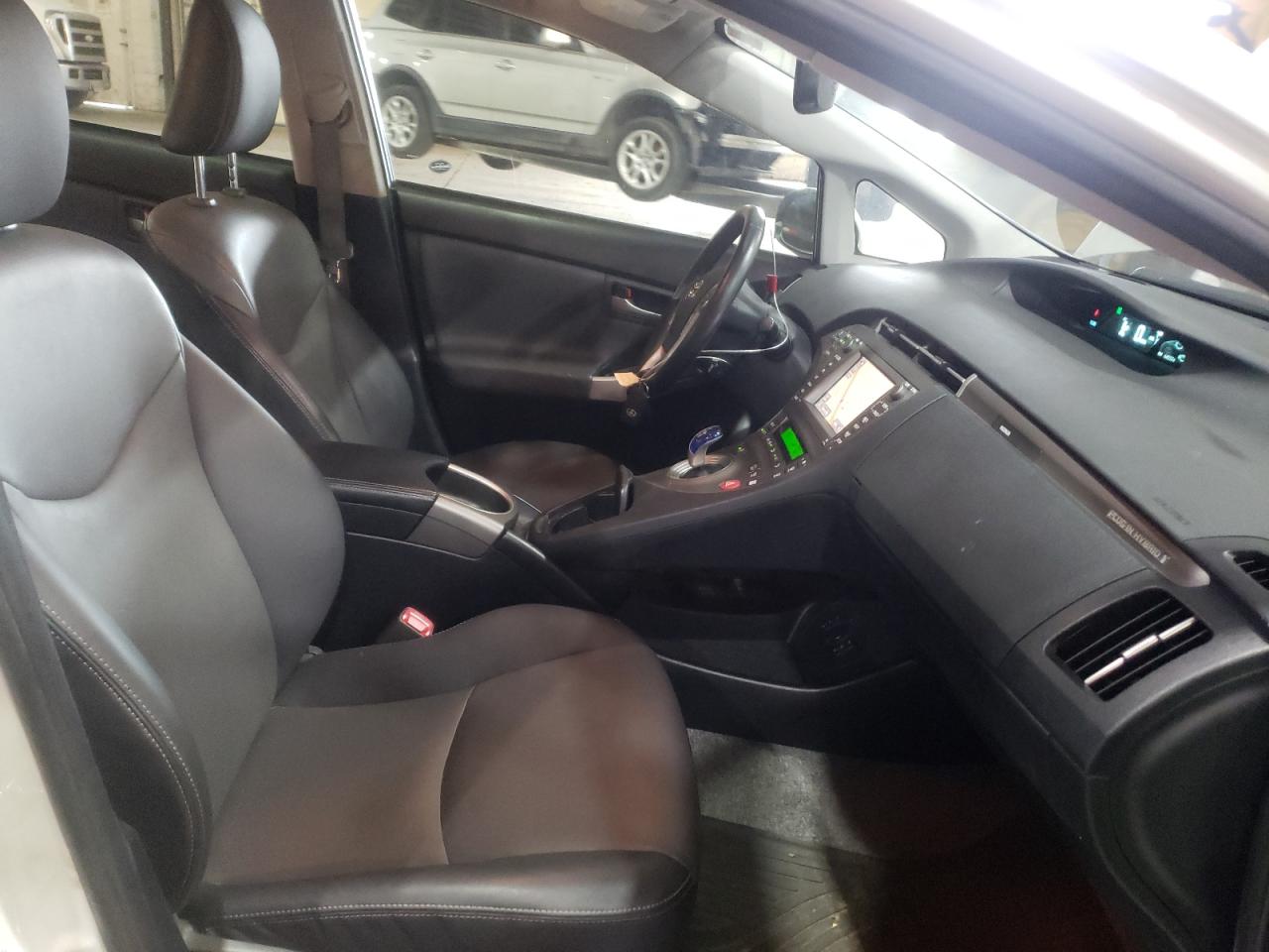 Photo 5 from auction – 2012 TOYOTA PRIUS PLUG with VIN JTDKN3DPXC3023307