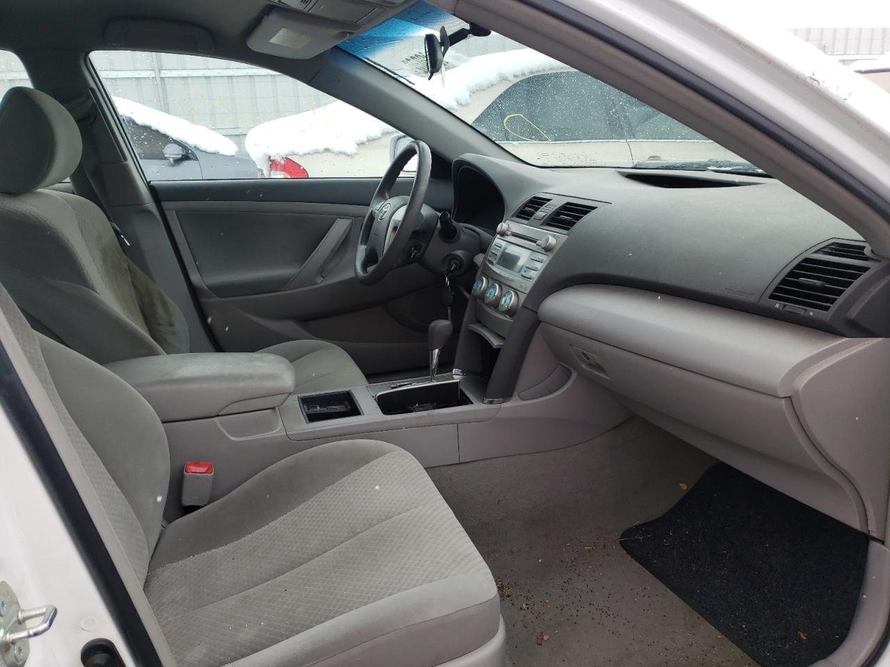 Photo 5 from auction – 2007 TOYOTA CAMRY with VIN 4T1BE46K37U663619