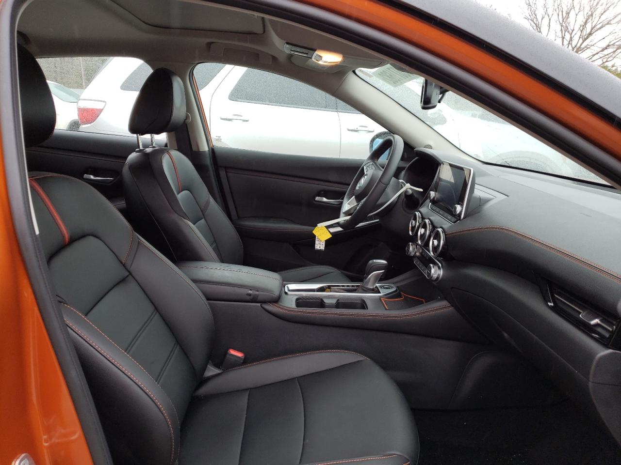 Photo 5 from auction – 2021 NISSAN SENTRA SR with VIN 3N1AB8DV6MY332106
