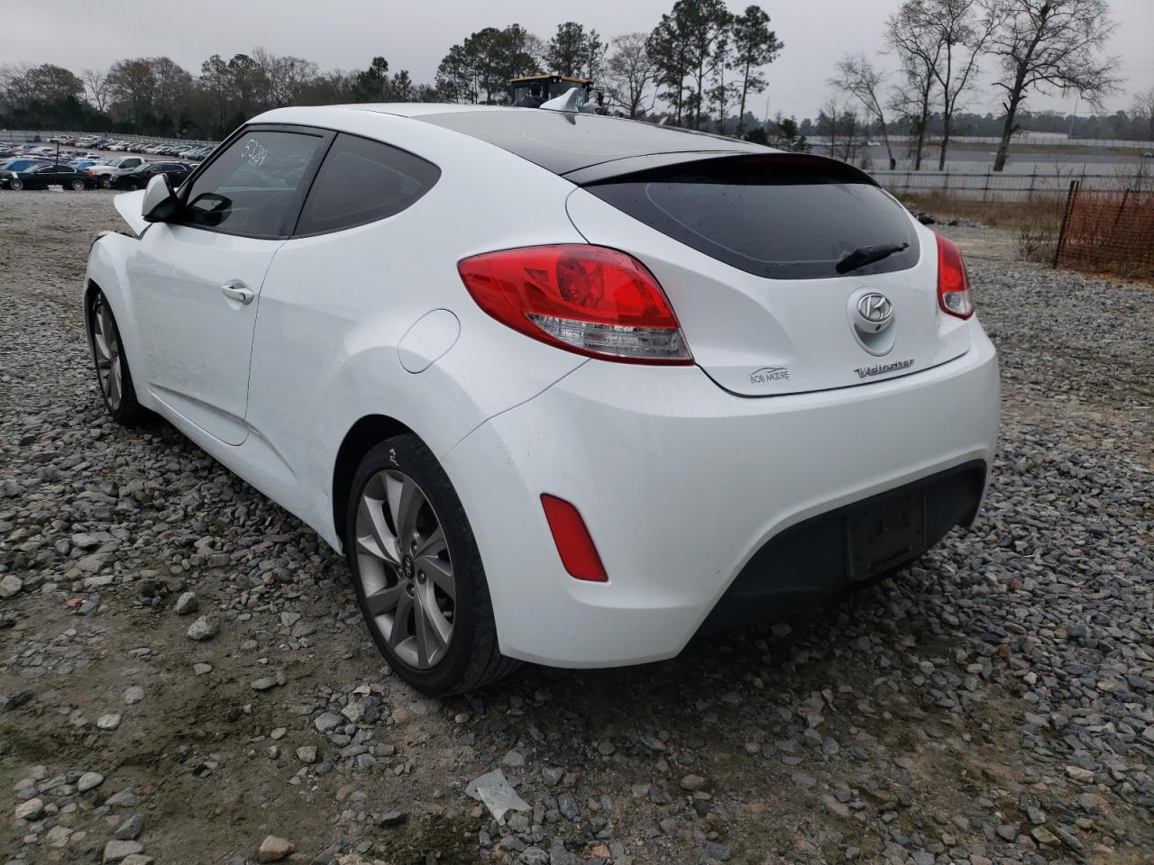 Photo 3 from auction – 2016 HYUNDAI VELOSTER with VIN KMHTC6AD3GU295988