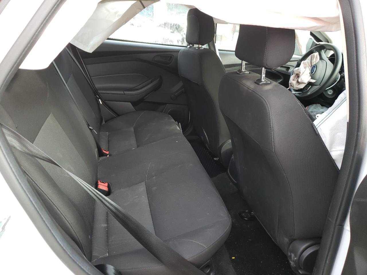 Photo 6 from auction – 2017 FORD FOCUS S with VIN 1FADP3E2XHL298890