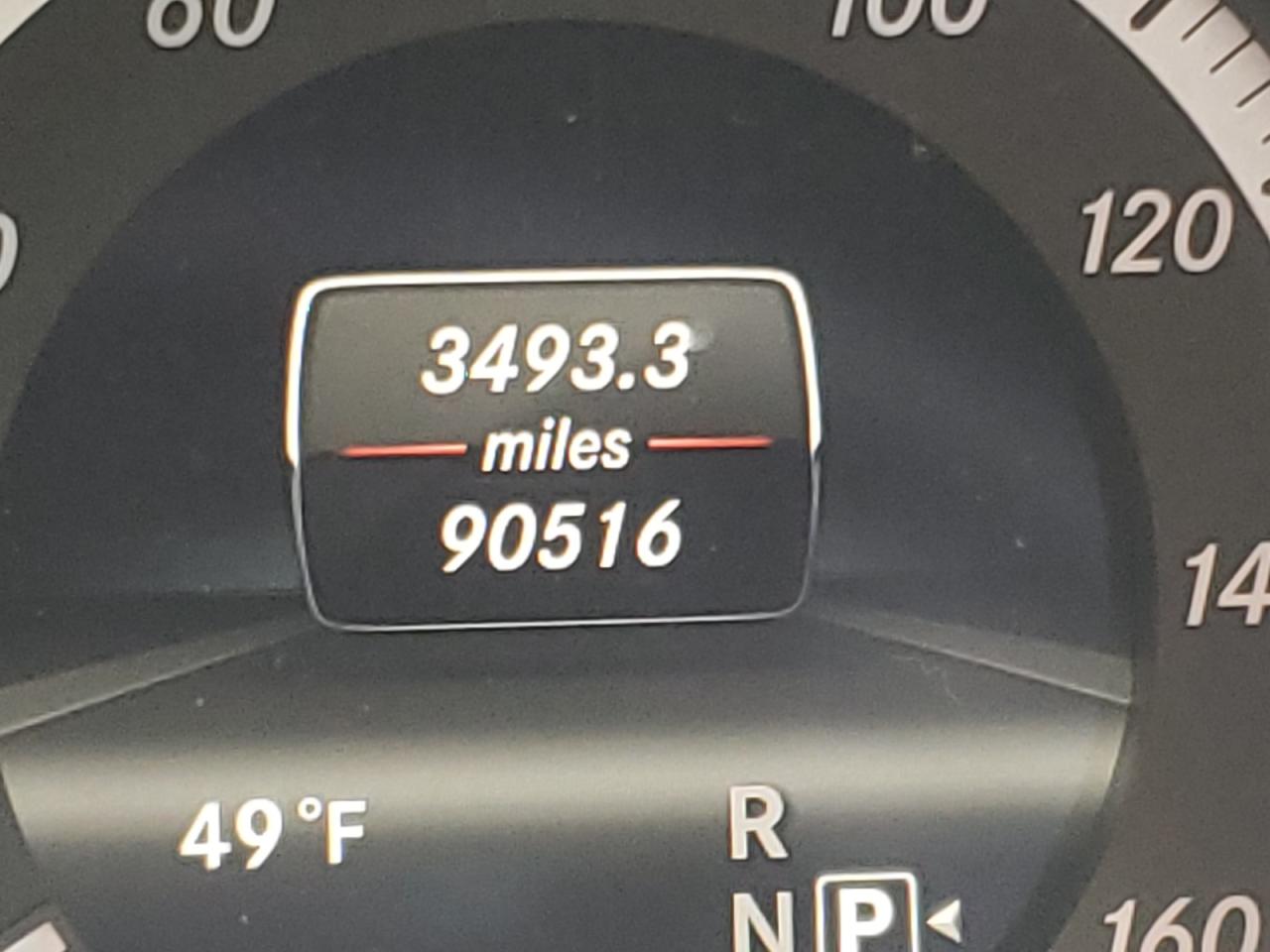 Photo 8 from auction – 2013 MERCEDES-BENZ E 350 4MAT with VIN WDDHF8JB9DA743889