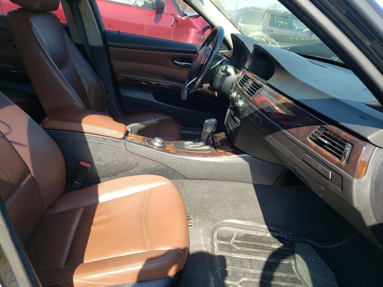 Photo 5 from auction – 2008 BMW 328 XI with VIN WBAVC935X8K039121