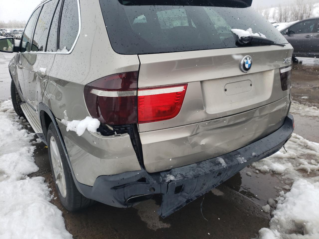 Photo 9 from auction – 2007 BMW X5 4.8I with VIN 4USFE83537LY66246