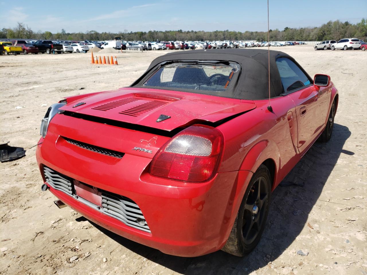 Photo 4 from auction – 2000 TOYOTA MR2 SPYDER with VIN JTDFR3200Y0018377