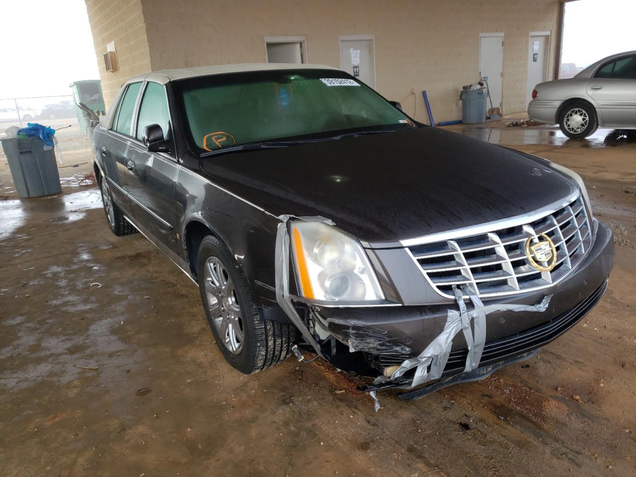 CADILLAC DTS 2008 with VIN 1G6KD57Y58U197759 - Photo from auction