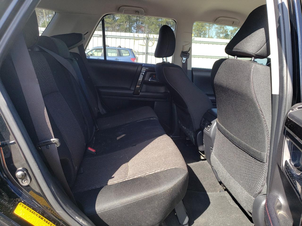 Foto 6 de la subasta – 2018 TOYOTA 4RUNNER SR con VIN JTEBU5JR8J5604550