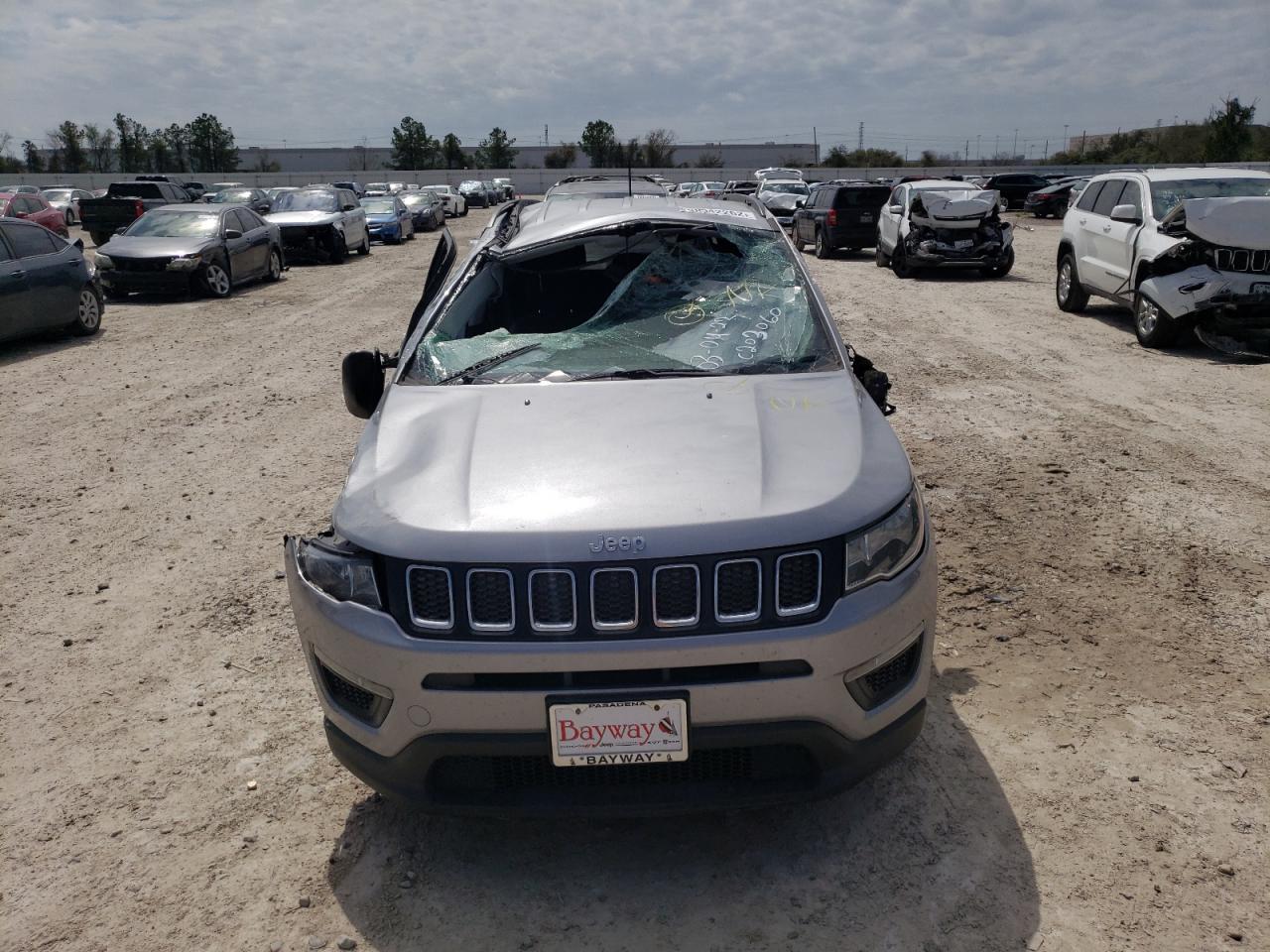 Photo 9 from auction – 2018 JEEP COMPASS SP with VIN 3C4NJCAB4JT227569