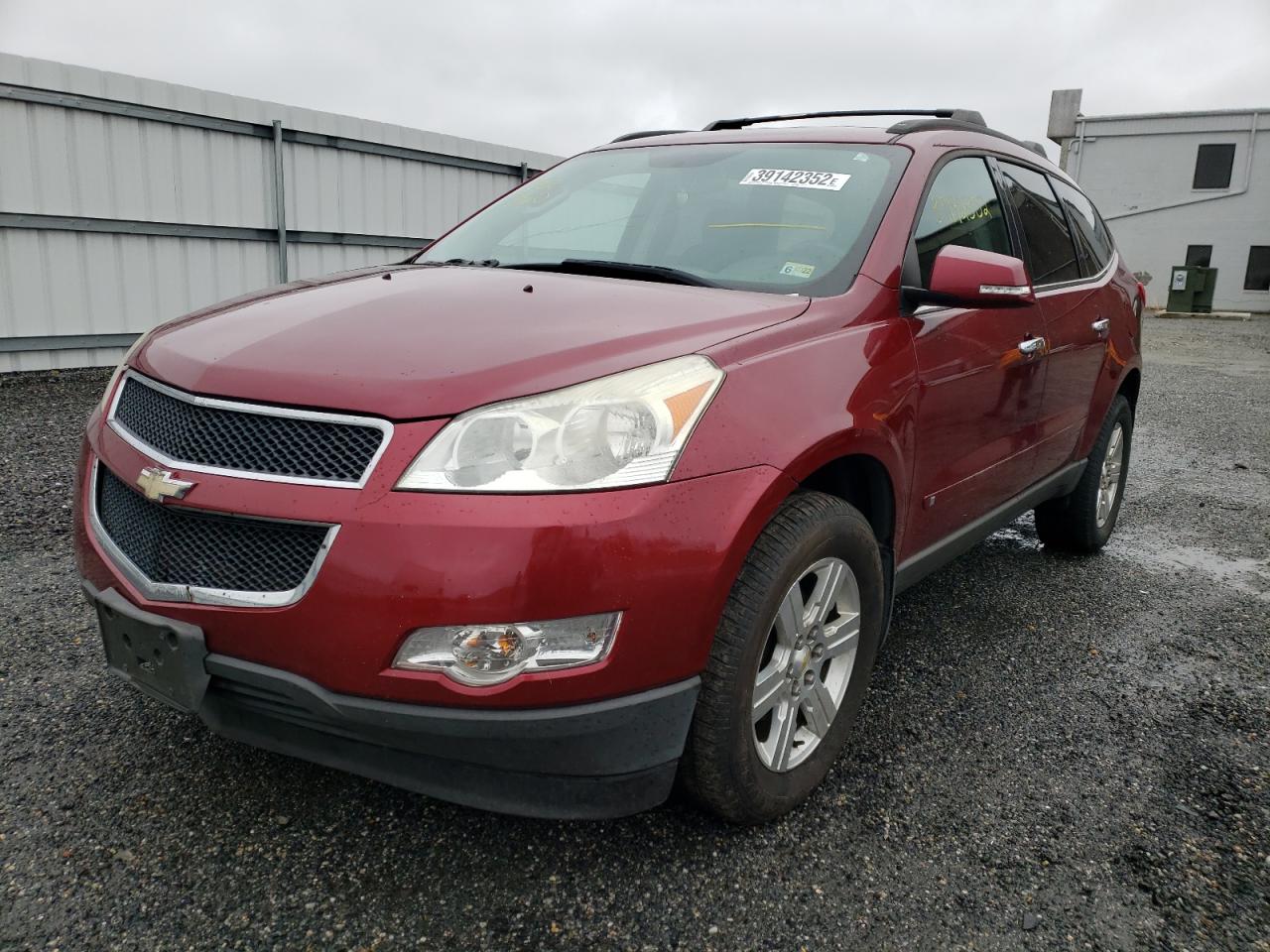 Photo 2 from auction – 2010 CHEVROLET TRAVERSE L with VIN 1GNLRFED4AS149087