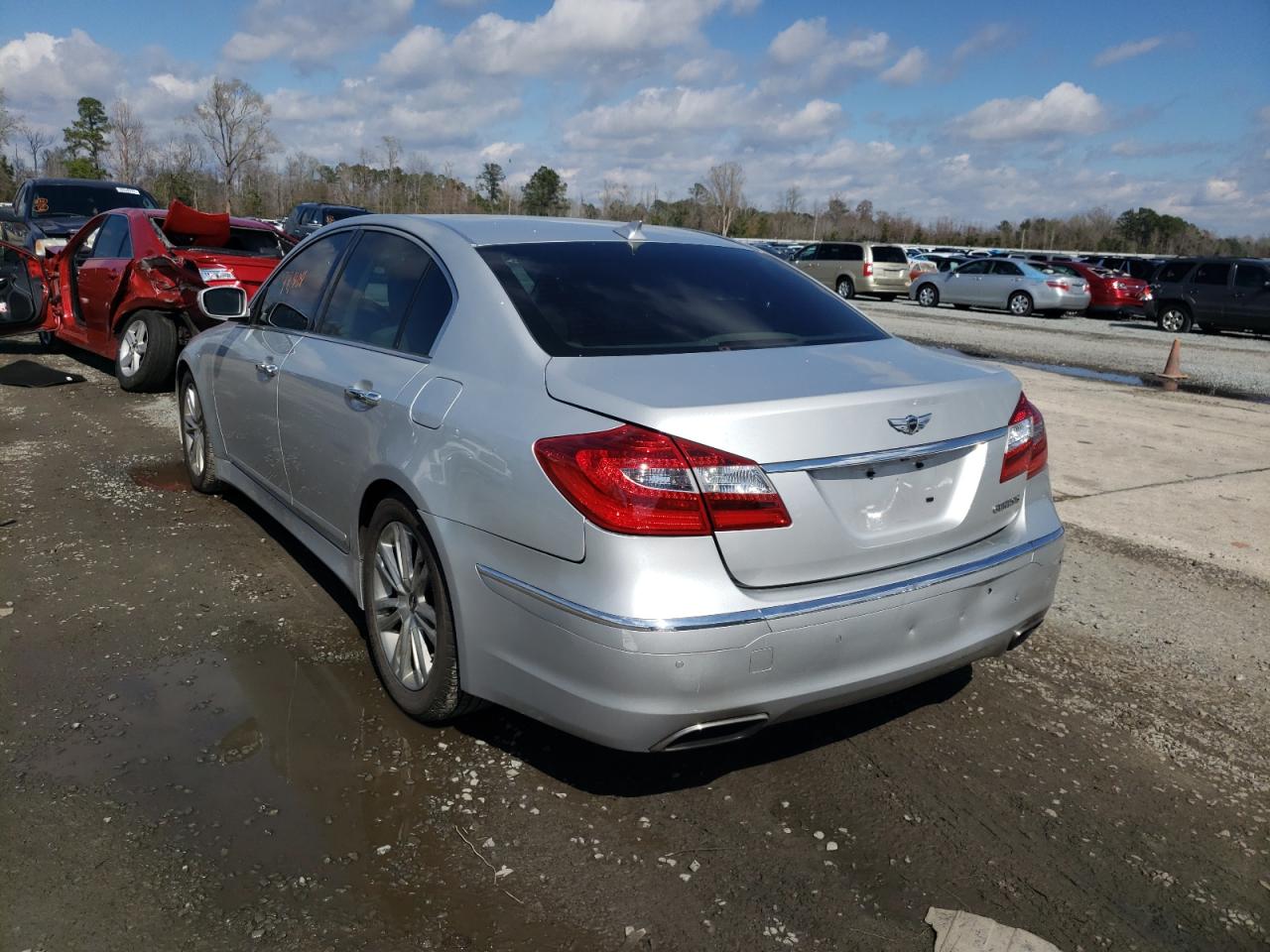 Photo 3 from auction – 2014 HYUNDAI GENESIS 3. with VIN KMHGC4DD4EU262979
