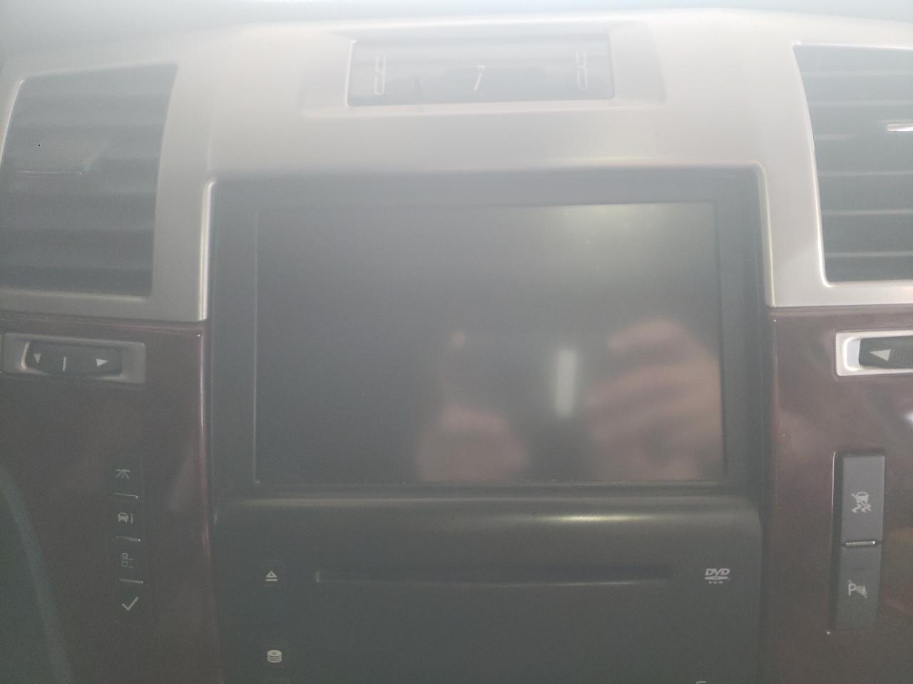 Photo 9 from auction – 2009 CADILLAC ESCALADE H with VIN 1GYFC43599R132354