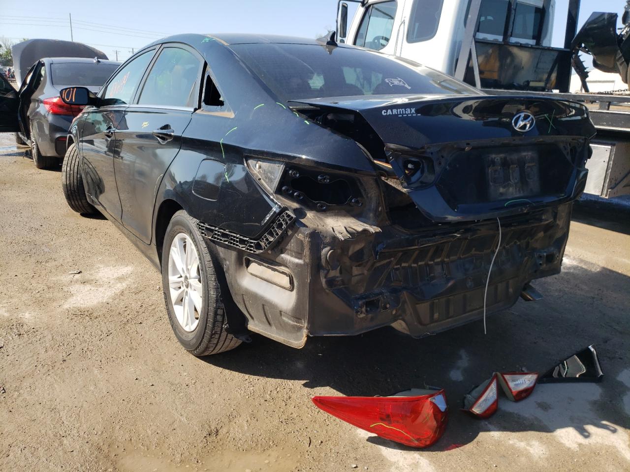 Photo 3 from auction – 2011 HYUNDAI ACCENT with VIN 5NPEB4AC2BH216177