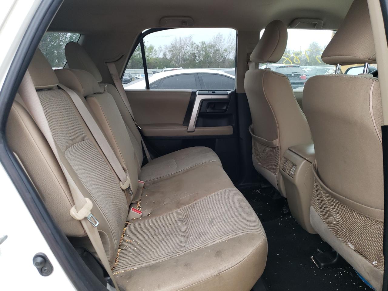 Photo 6 from auction – 2011 TOYOTA 4RUNNER SR with VIN JTEZU5JR3B5014269