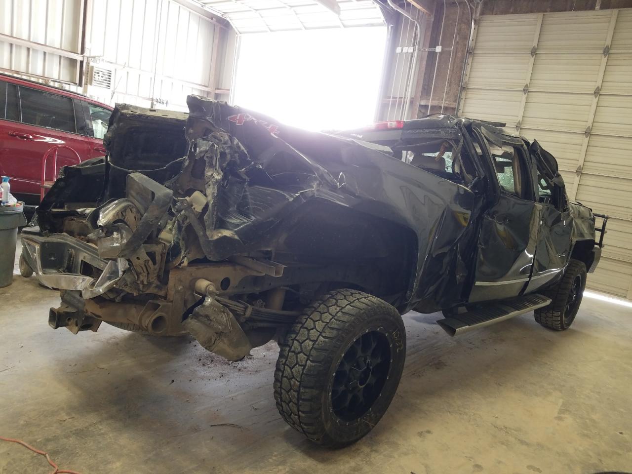Photo 4 from auction – 2016 CHEVROLET SILVERADO with VIN 1GC1KWE81GF145863