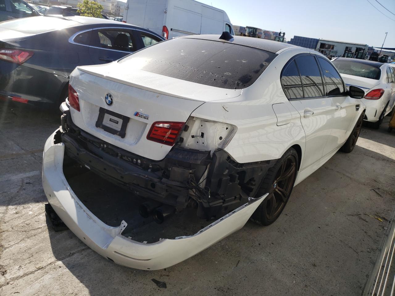 Photo 4 from auction – 2013 BMW M5 with VIN WBSFV9C5XDC773790
