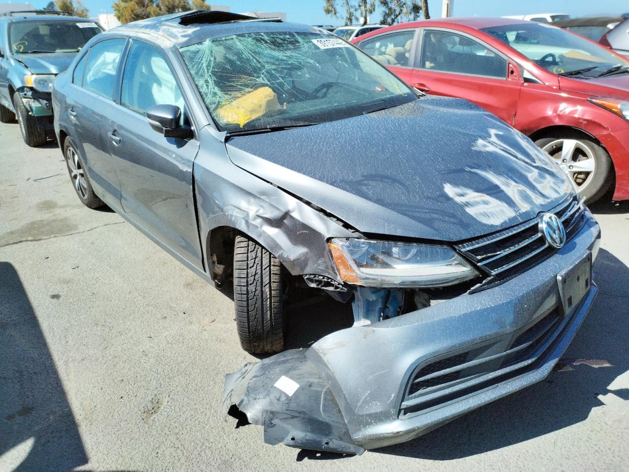 VOLKSWAGEN JETTA SE 2017 with VIN 3VWDB7AJ2HM287603 - Photo from auction