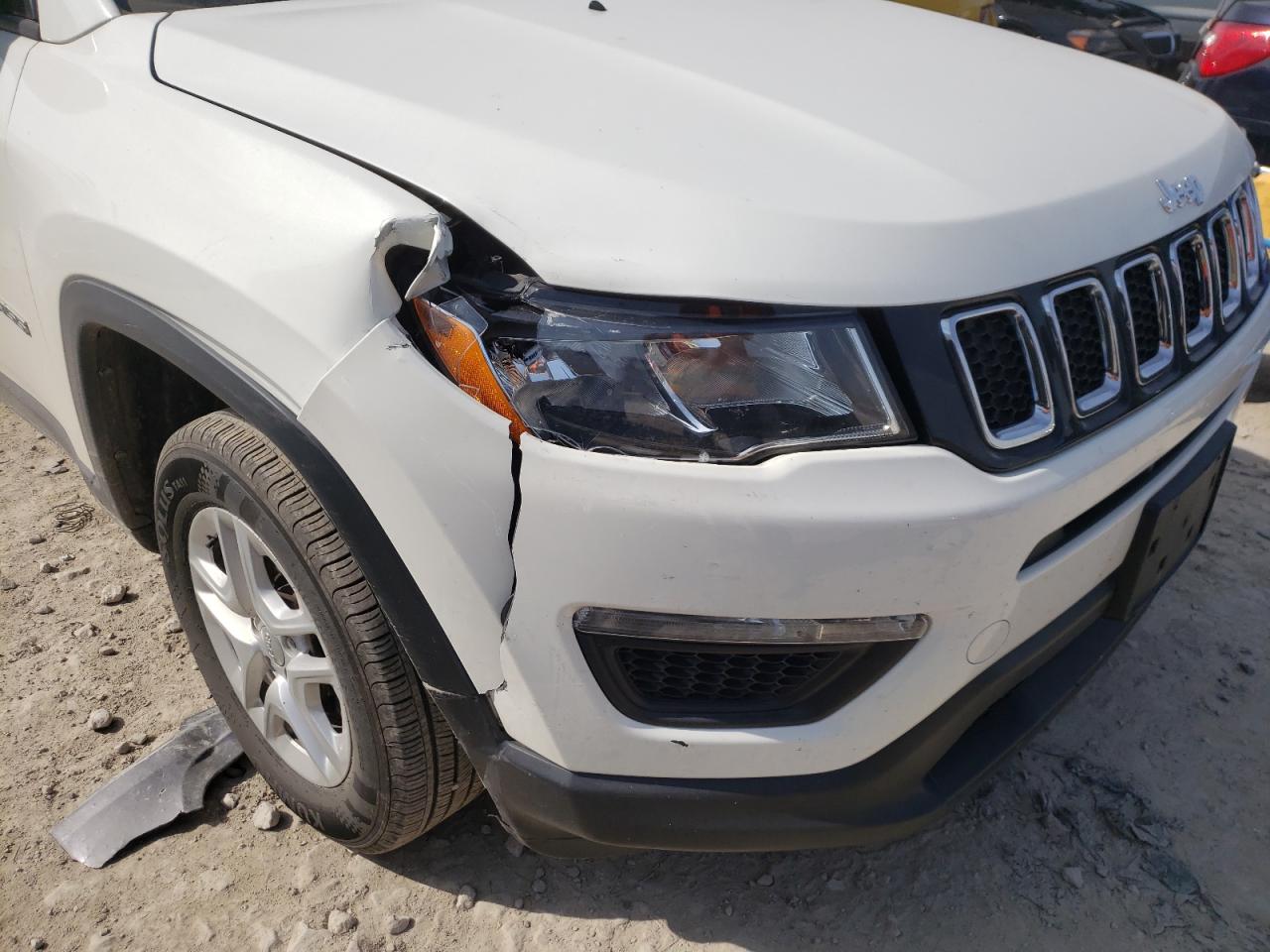 Photo 9 from auction – 2017 JEEP COMPASS SP with VIN 3C4NJDAB9HT631516