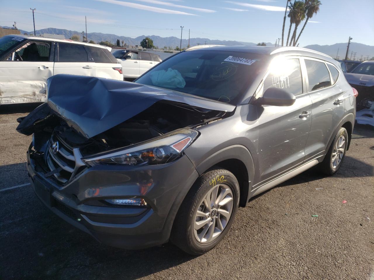Photo 2 from auction – 2017 HYUNDAI TUCSON LIM with VIN KM8J33A40HU389544