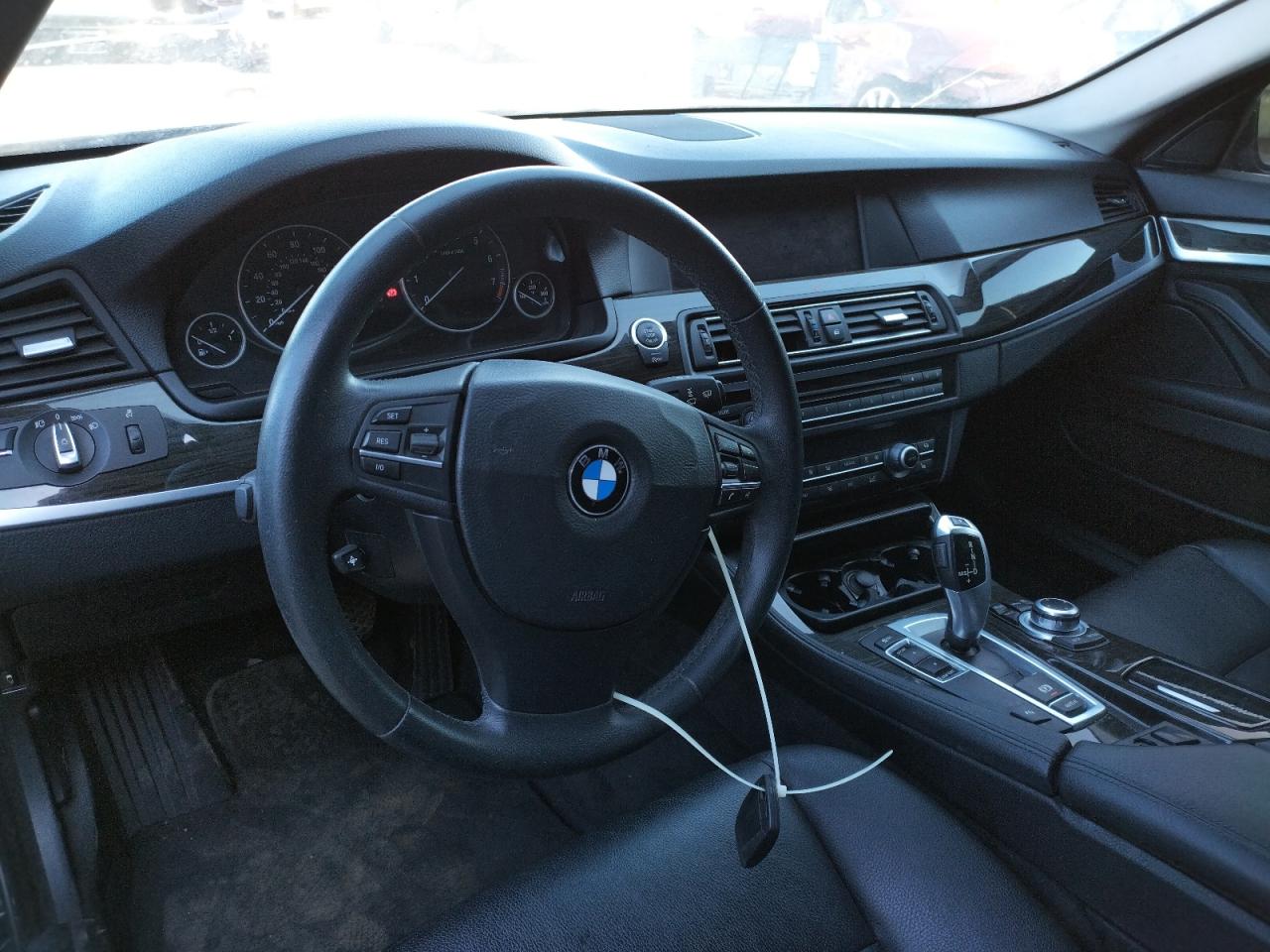 Photo 9 from auction – 2013 BMW 528 I with VIN WBAXG5C53DDY36119