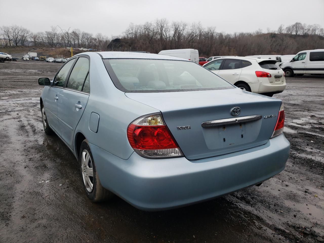 Photo 3 from auction – 2005 TOYOTA CAMRY LE with VIN 4T1BE32K85U639927